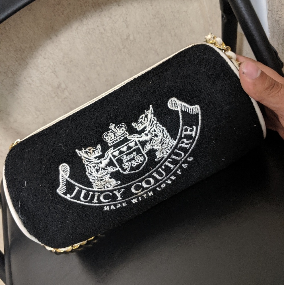 Juicy couture barrel bag